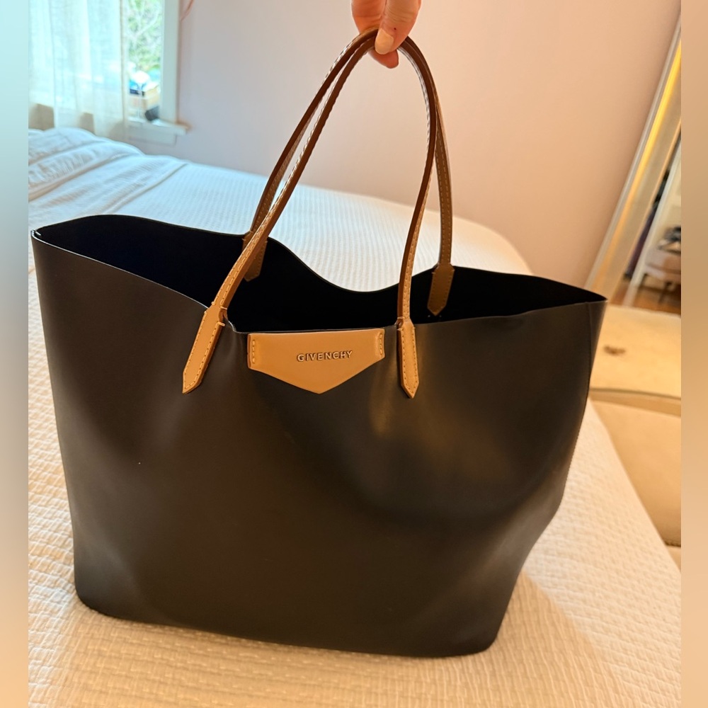 Givenchy Black and Tan Tote Bag - Picture 2 of 16